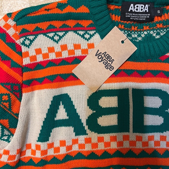 ABBA VOYAGE official 2022 Christmas Jumper Sweater NWT size small - Picture 4 of 5
